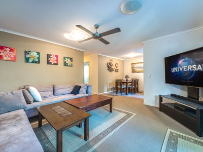 7 / 17 Riverview Parade, Surfers Paradise