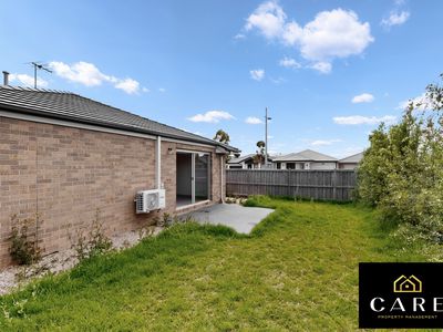63 Merula Drive, Mambourin