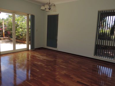 27 Halgania Way, Duncraig