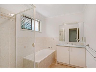 2 Monk Place, Tewantin