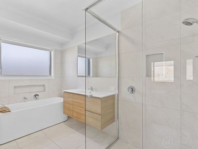 25 Sea Salt Drive, Lammermoor