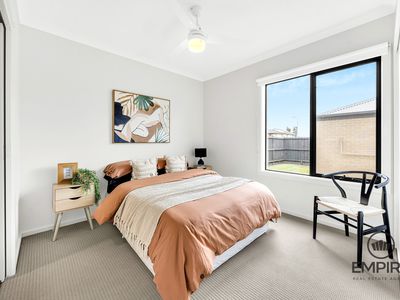 2 Plenty Way, Cranbourne North