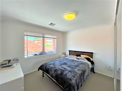4 / 8 Curt Street, Ashfield