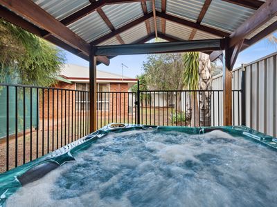 5B Kookynie Close, Hannans