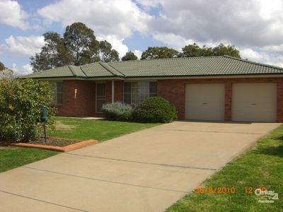 2 Murray Ave, Dubbo