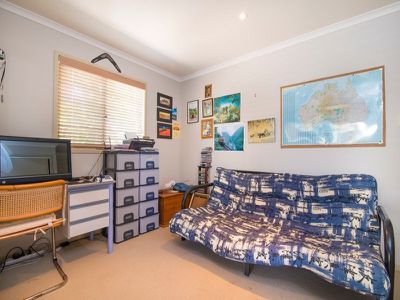 2 / 48 rajah rd, Ocean Shores