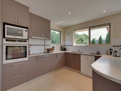 6 Cottage Road, Kingston