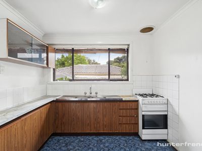 2/93 Millers Road, Altona North