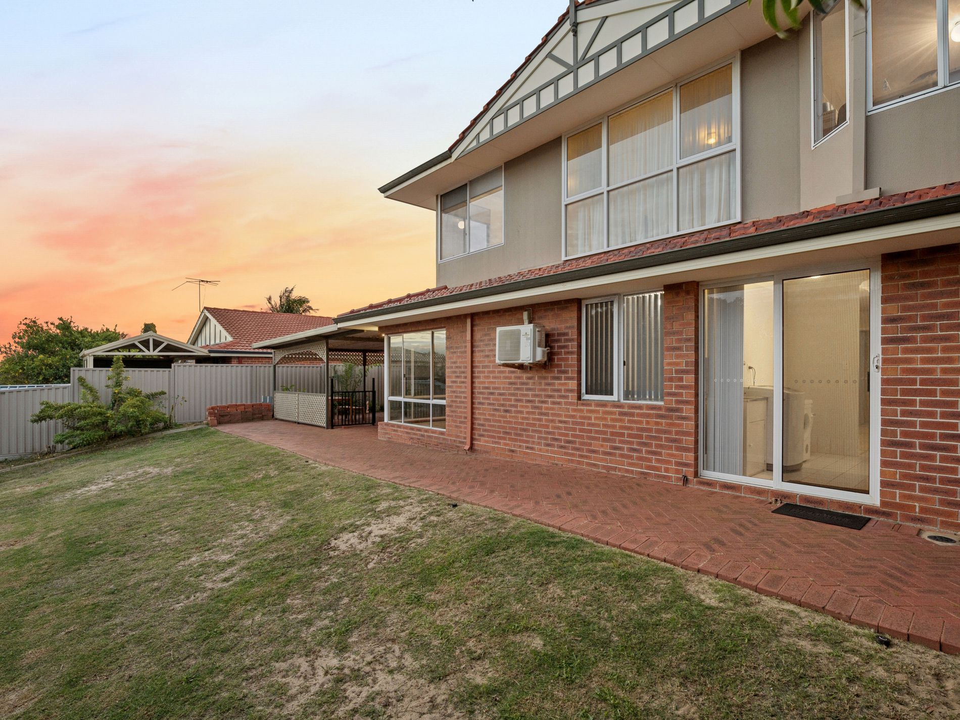 28 Hatherley Parade, Winthrop