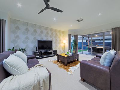 43 Torrens Crescent, Wakerley