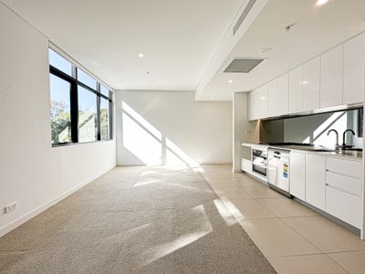 2Bed / 53 Nancarrow Ave, Meadowbank