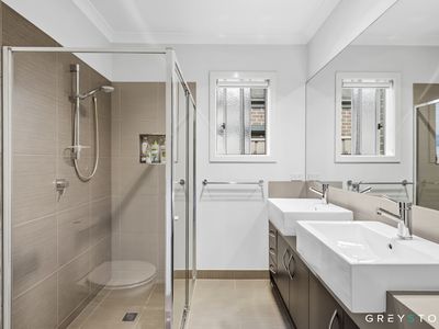 53 Orbis Avenue, Fraser Rise