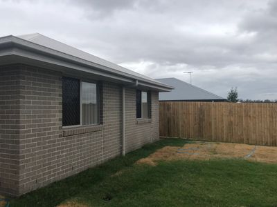 6 Dennis Street , Walloon