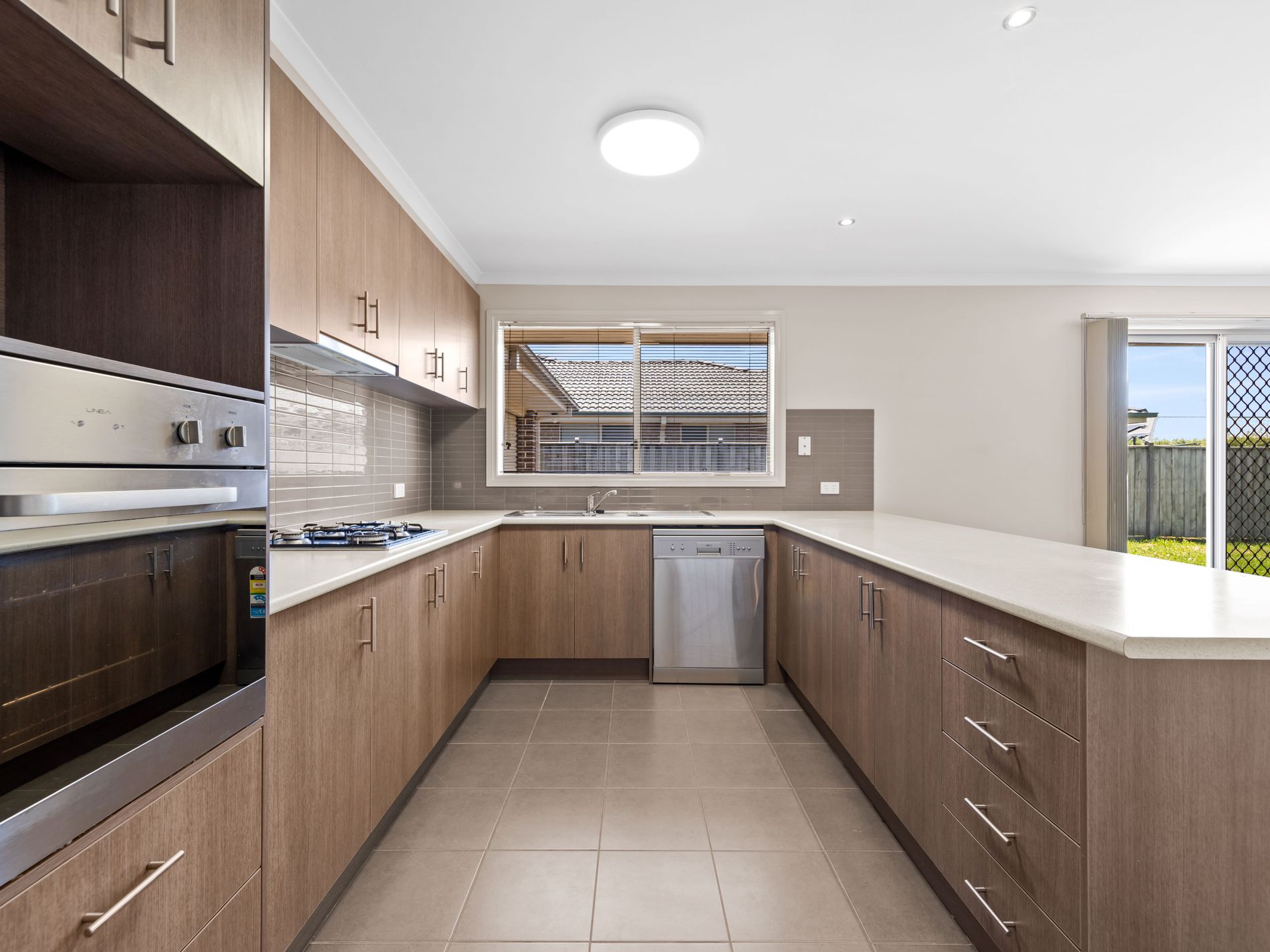 4 Dan Morgan Drive, Cranbourne East