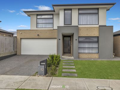 33 Limandus Crescent, Cranbourne South