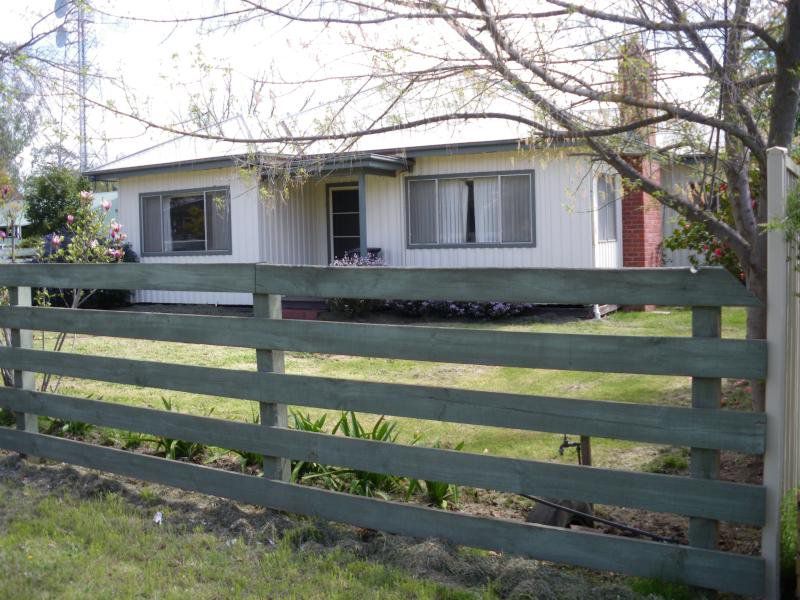 - Collopy Street, Mansfield