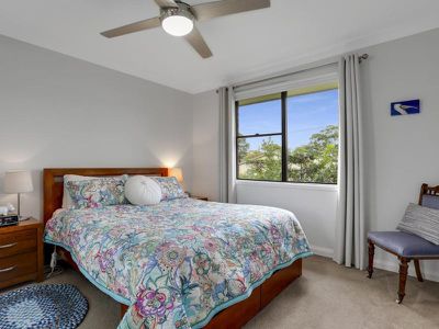 20 Dolphin Avenue, Hawks Nest