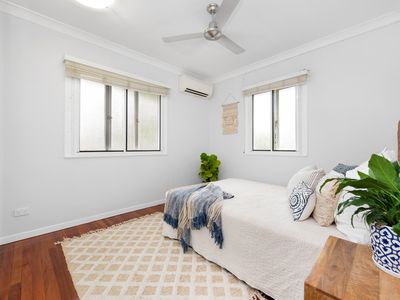 23 Akaroa Avenue, Geebung