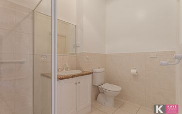 2/56 Gloucester Avenue, Berwick