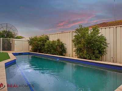 12 Bayldon Place, Glenmore Park