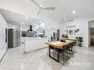 212 Riverside Boulevard, Douglas