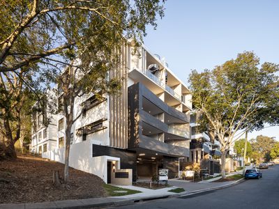 404 / 15 Priory Street, Indooroopilly