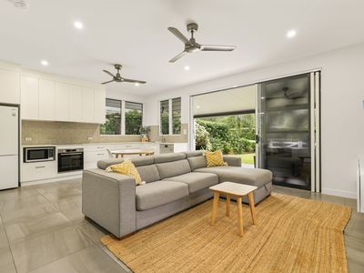 30-32 James Cook Drive, Kewarra Beach