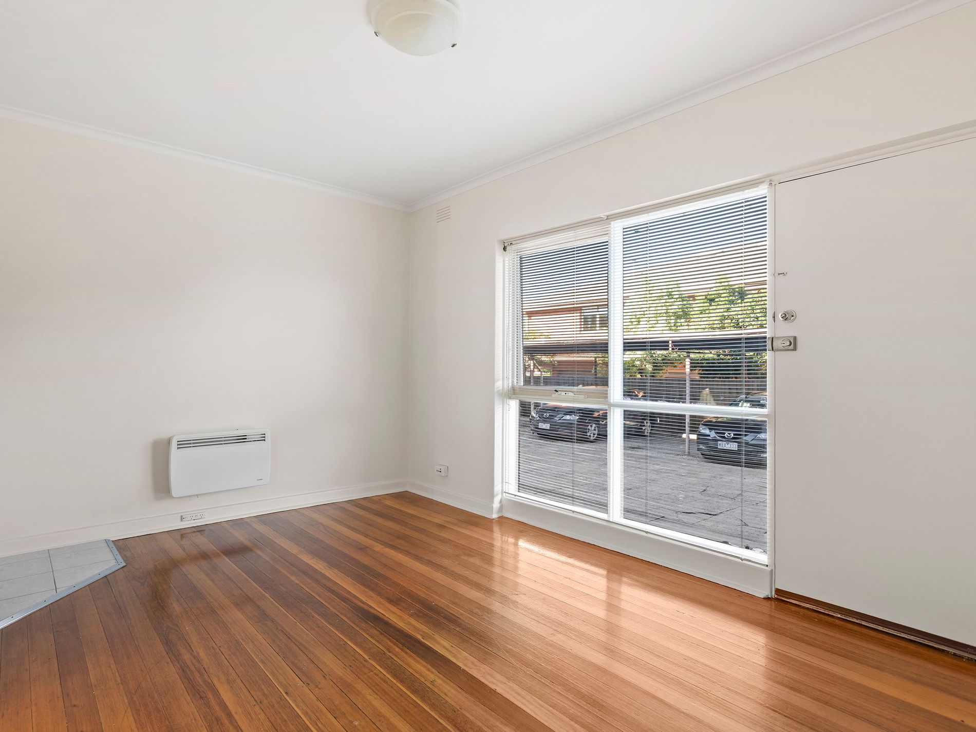 4/4 Rosedale Avenue, Glen Huntly