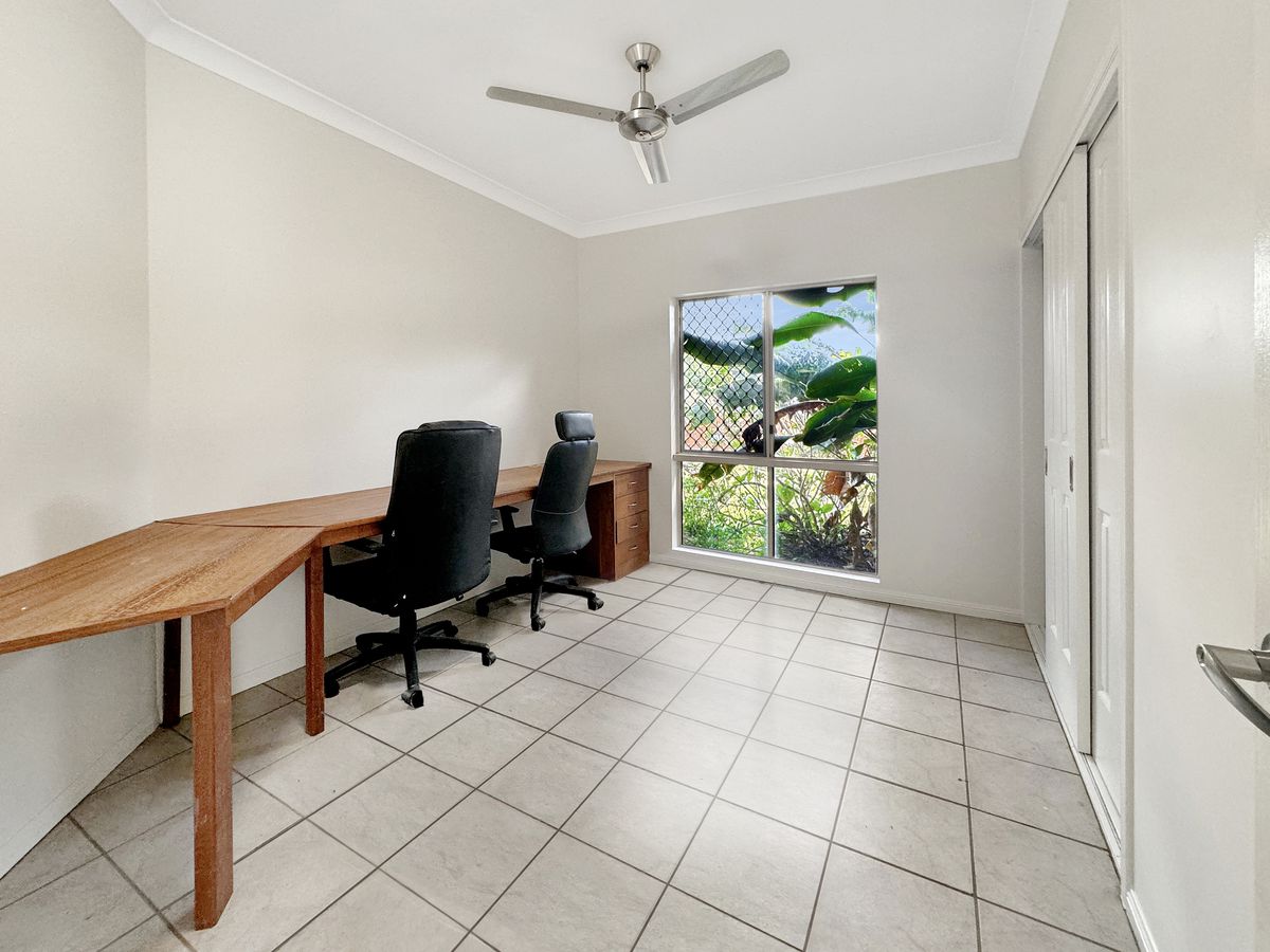 14 Storer Street, Atherton