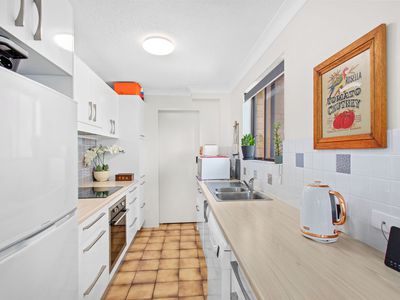 6 / 26-28  Head Street, Forster