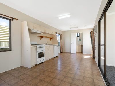 16 Austral Street, Salisbury East