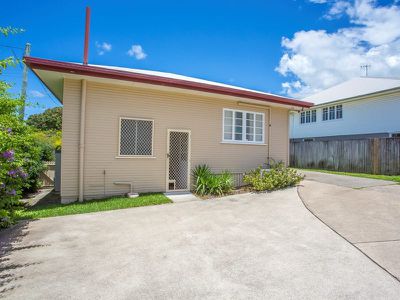 54 Poinciana Avenue, Tewantin