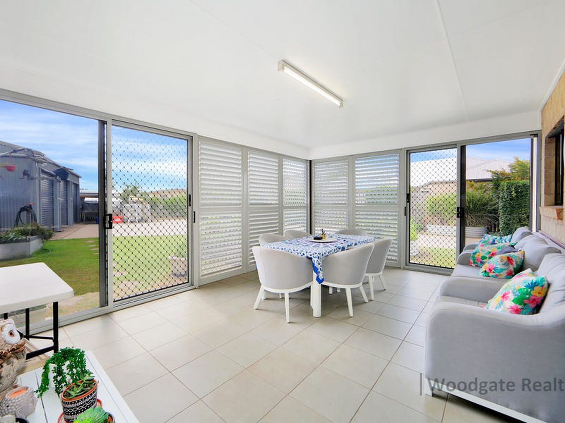 17 Sunset Avenue, Woodgate