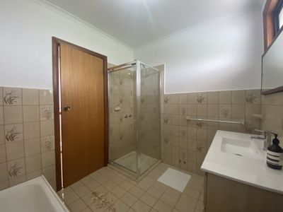 1 Newcastle Street, Thornbury