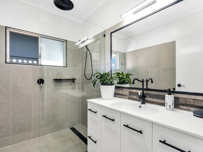 12 / 10 Brown Street, Woree