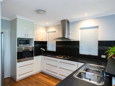 220 Norton Promenade, Dalyellup