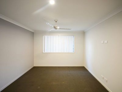 22 Goldfinch Street, Redbank Plains