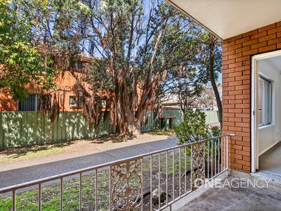 5 / 8 Peterborough Avenue, Lake Illawarra