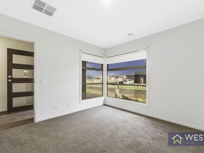 16 Pythagoras Street, Mernda