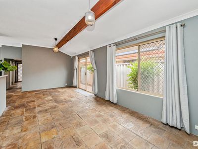 32 Gochean Avenue, Bentley