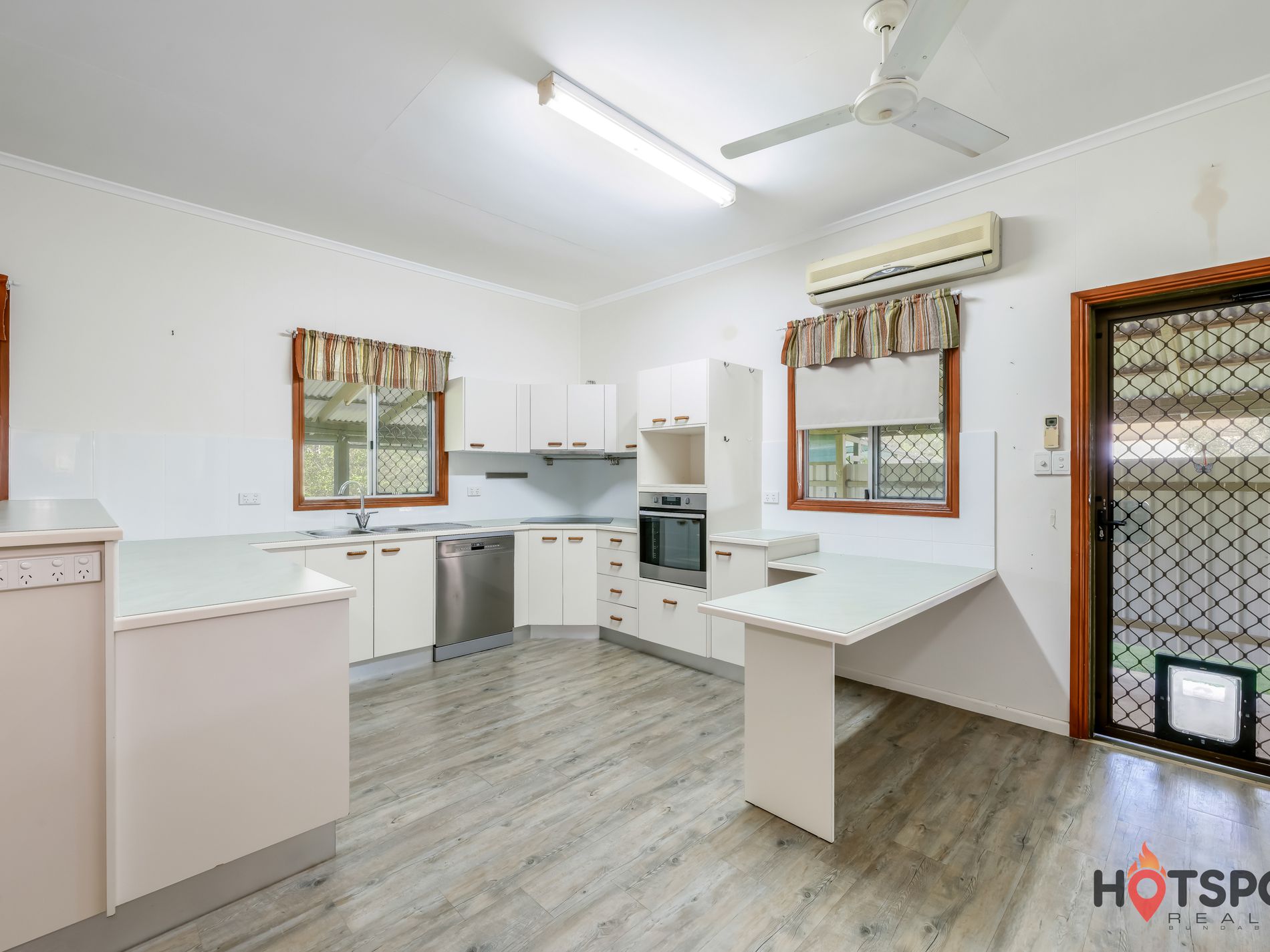 19C Low Street, Kensington