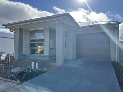 11 Aeolus Street, Armstrong Creek