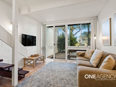 6 / 11-13 Mitchell Parade, Mollymook Beach