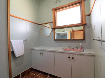 93 Livingstone St, Avenel