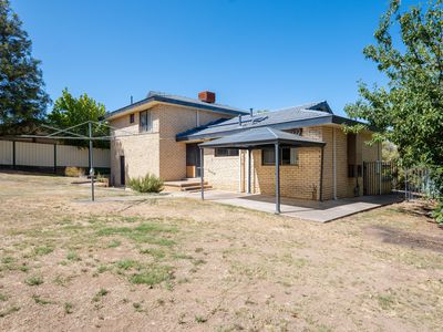 24 WESTERNVIEW DRIVE, West Albury