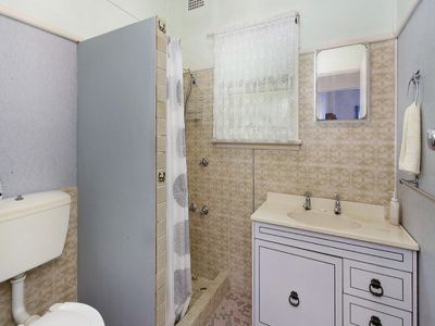 65 Lake Entrance Road, Oak Flats