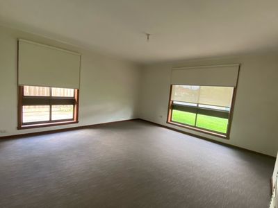 1 / 1 Branton Road, Hoppers Crossing