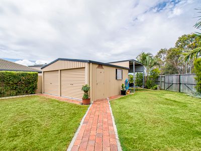 8 McIntyre Court, Urraween