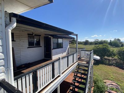 10 Meek Street, Tingoora