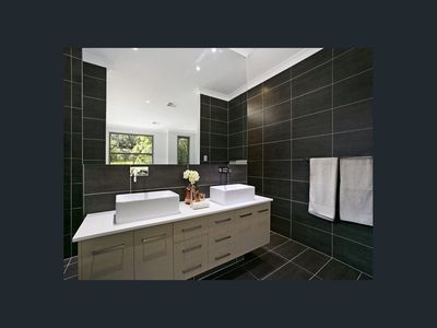 12 Henry Street, Chapel Hill